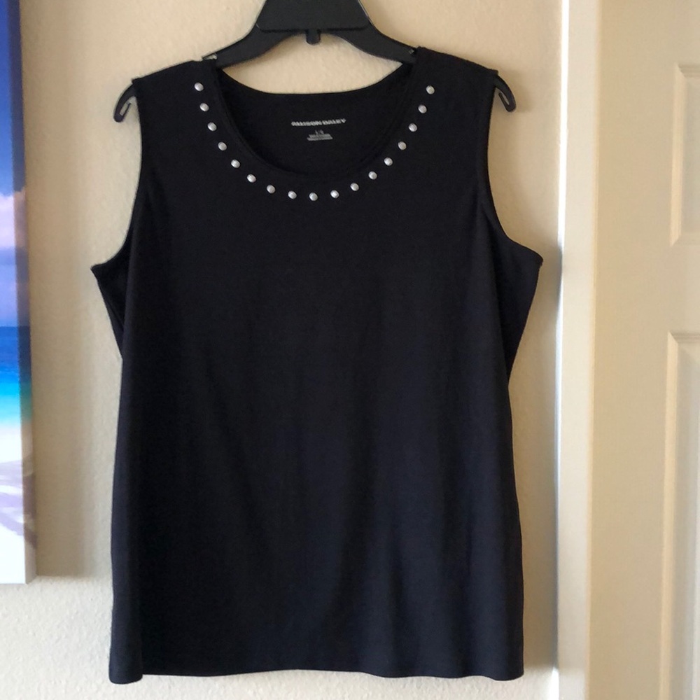 CLASSY ALLISON DALEY TANK TOP